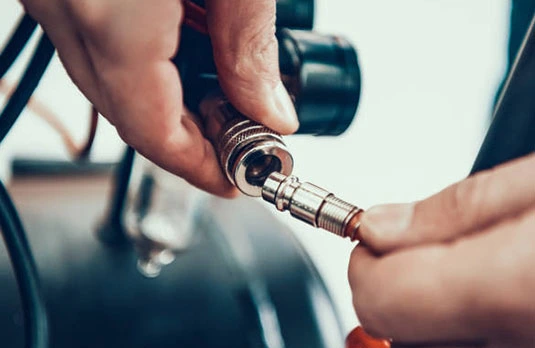 Metody czyszczenia przemysłowego pistoletu natryskowego